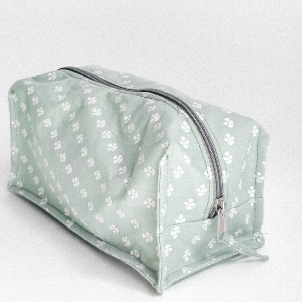 natural and artistic