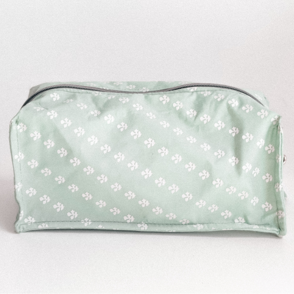 natural and artistic