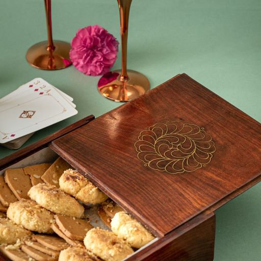 natural and artistic