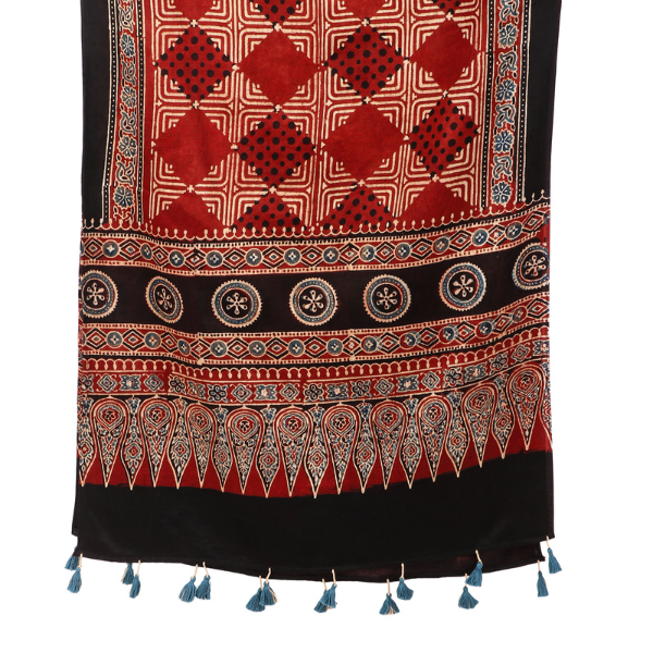 natural and artistic