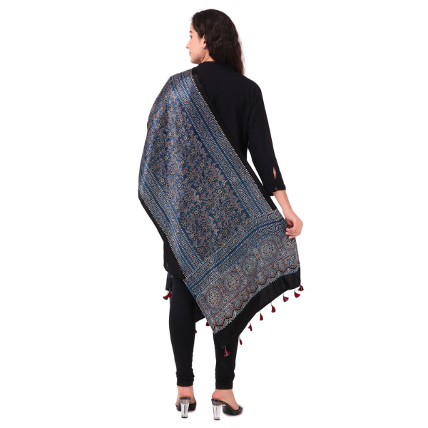 natural and artistic