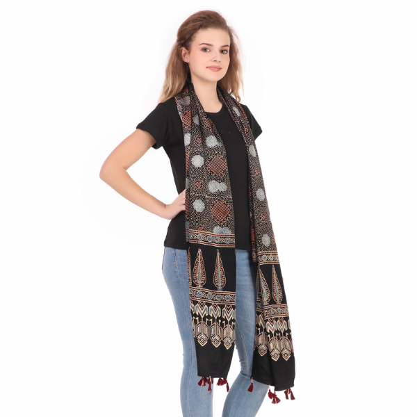 natural and artistic