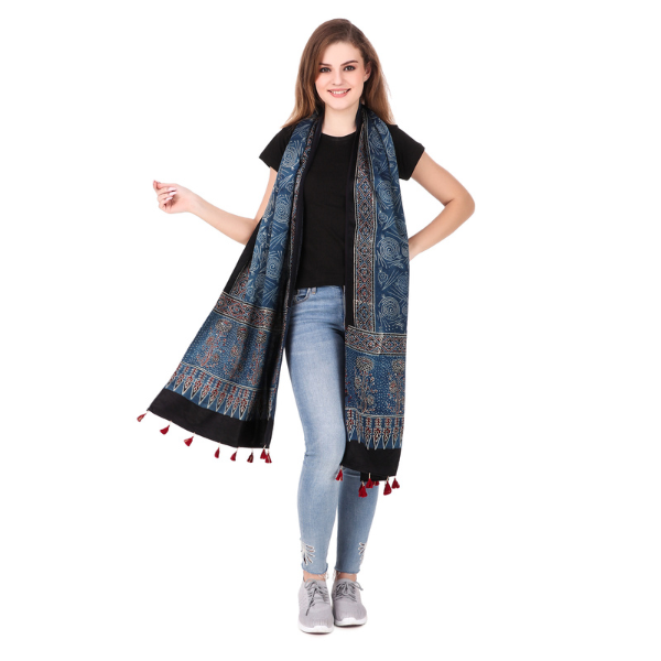 natural and artistic