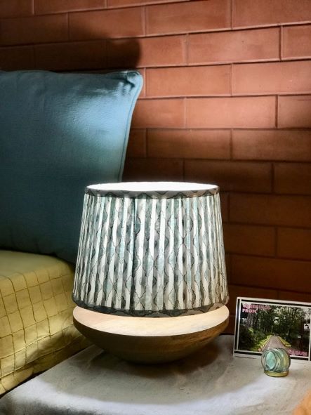 HEMISPHERE TABLE LAMP