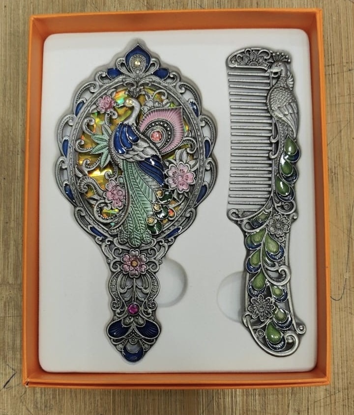 mirror and comb set- Antique silver color peacock pattern- vintage design