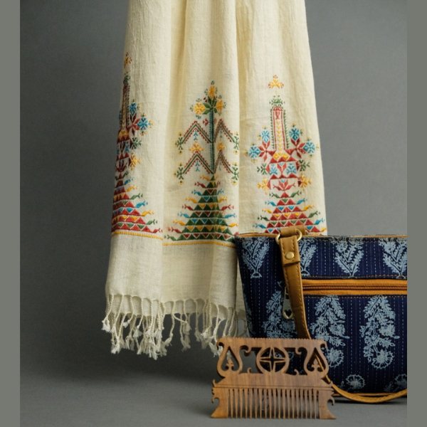 natural and artistic