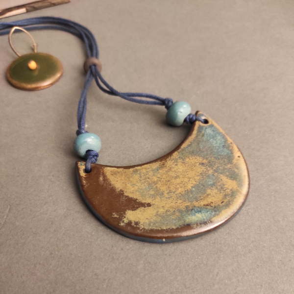 natural and artistic