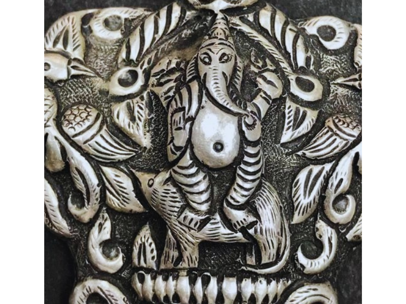 natural and artistic