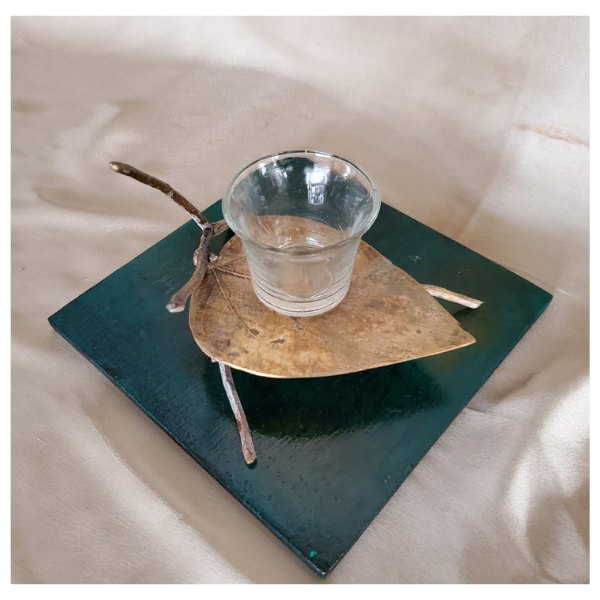 Leaf Candle Holder (Metal Craft) 
