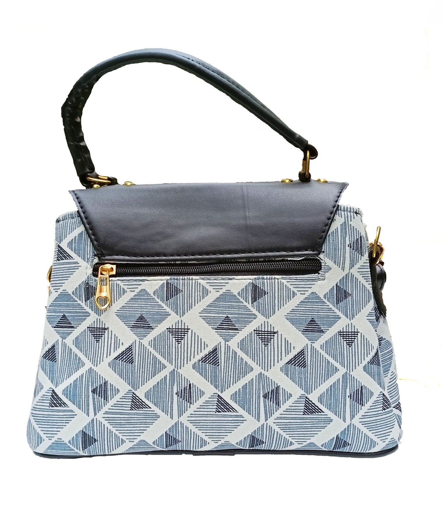 natural and artistic