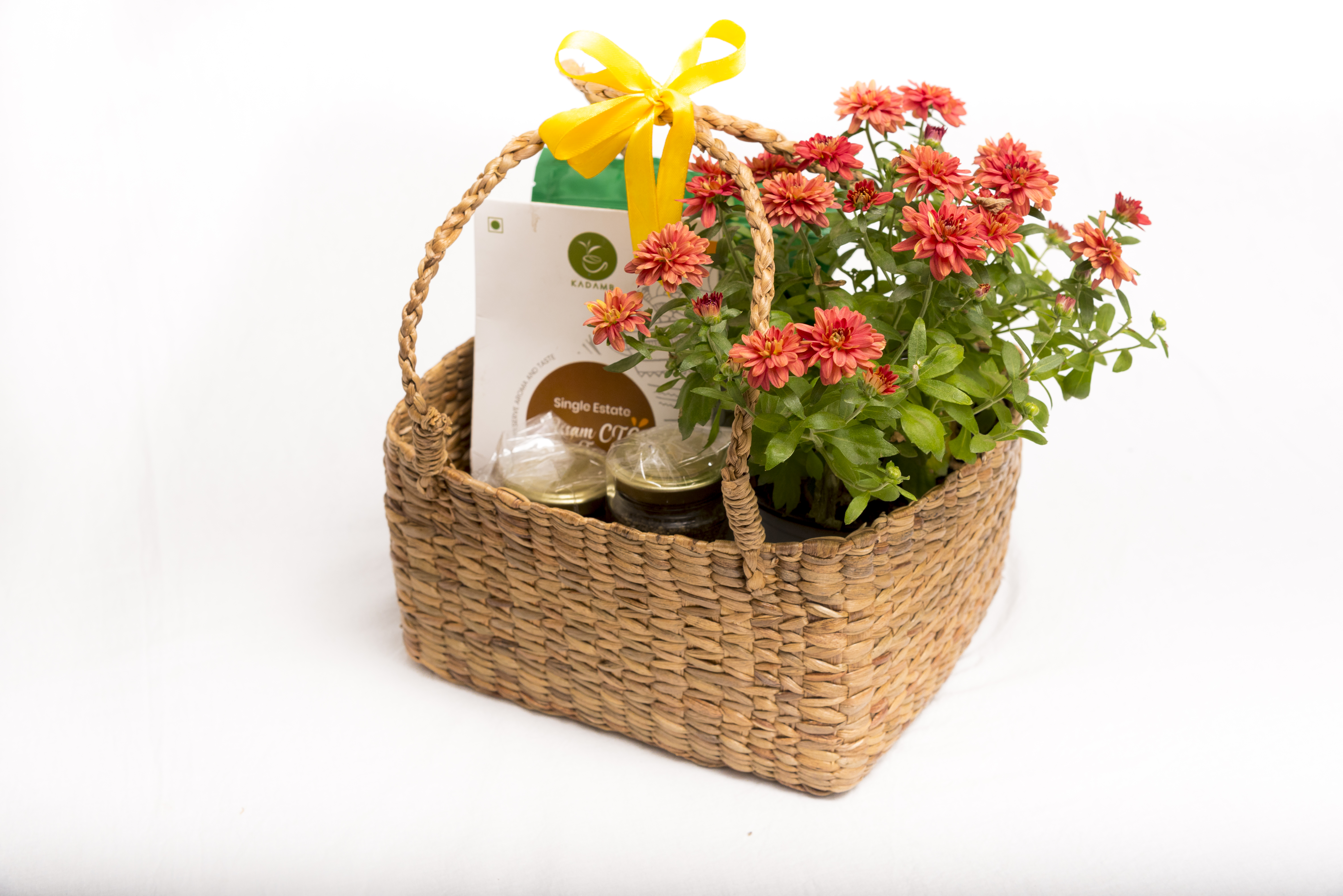 Hamper basket