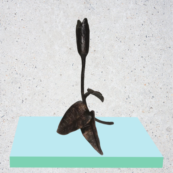 Rising flower style candle holder 