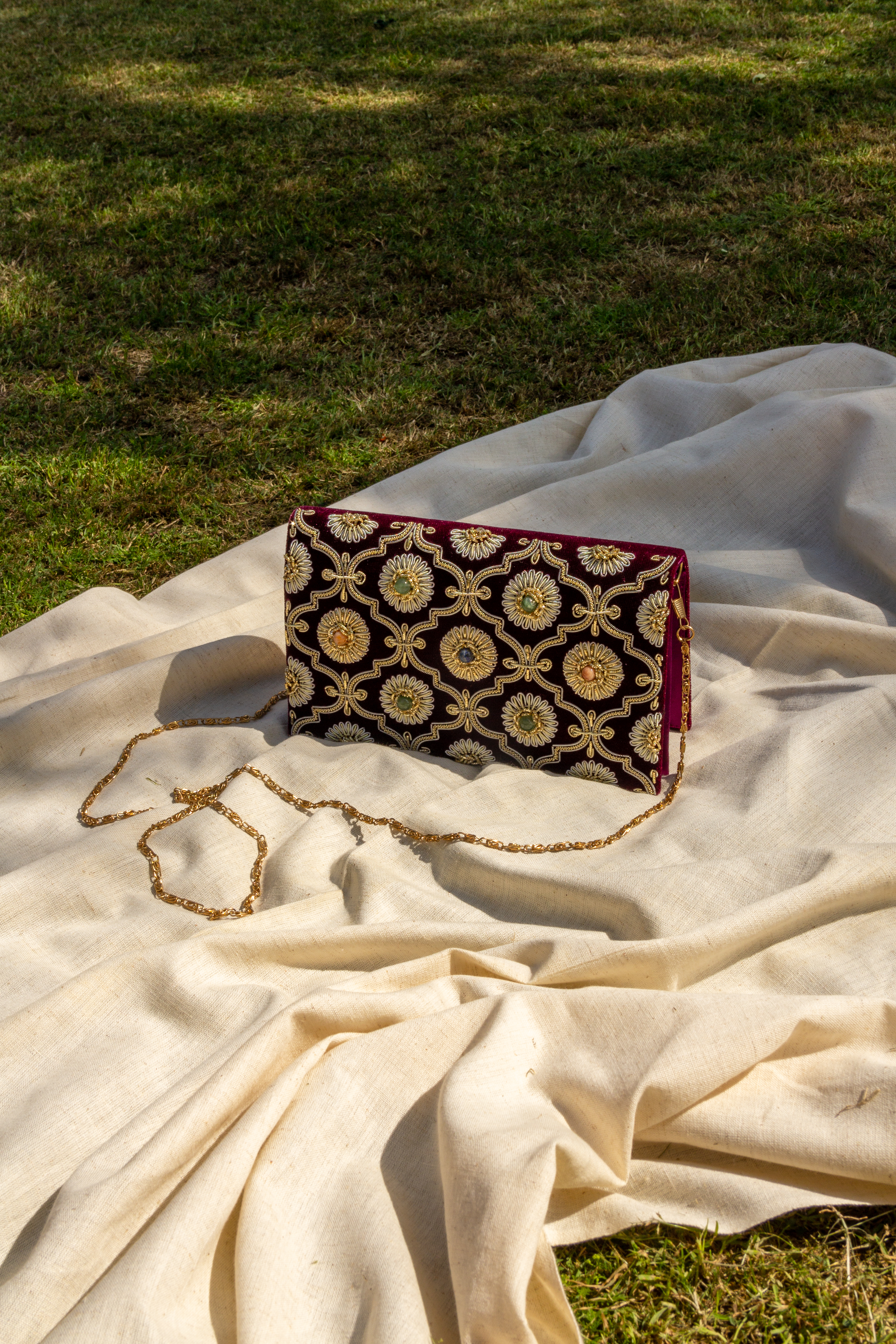 Kat Jaal Sling Purse