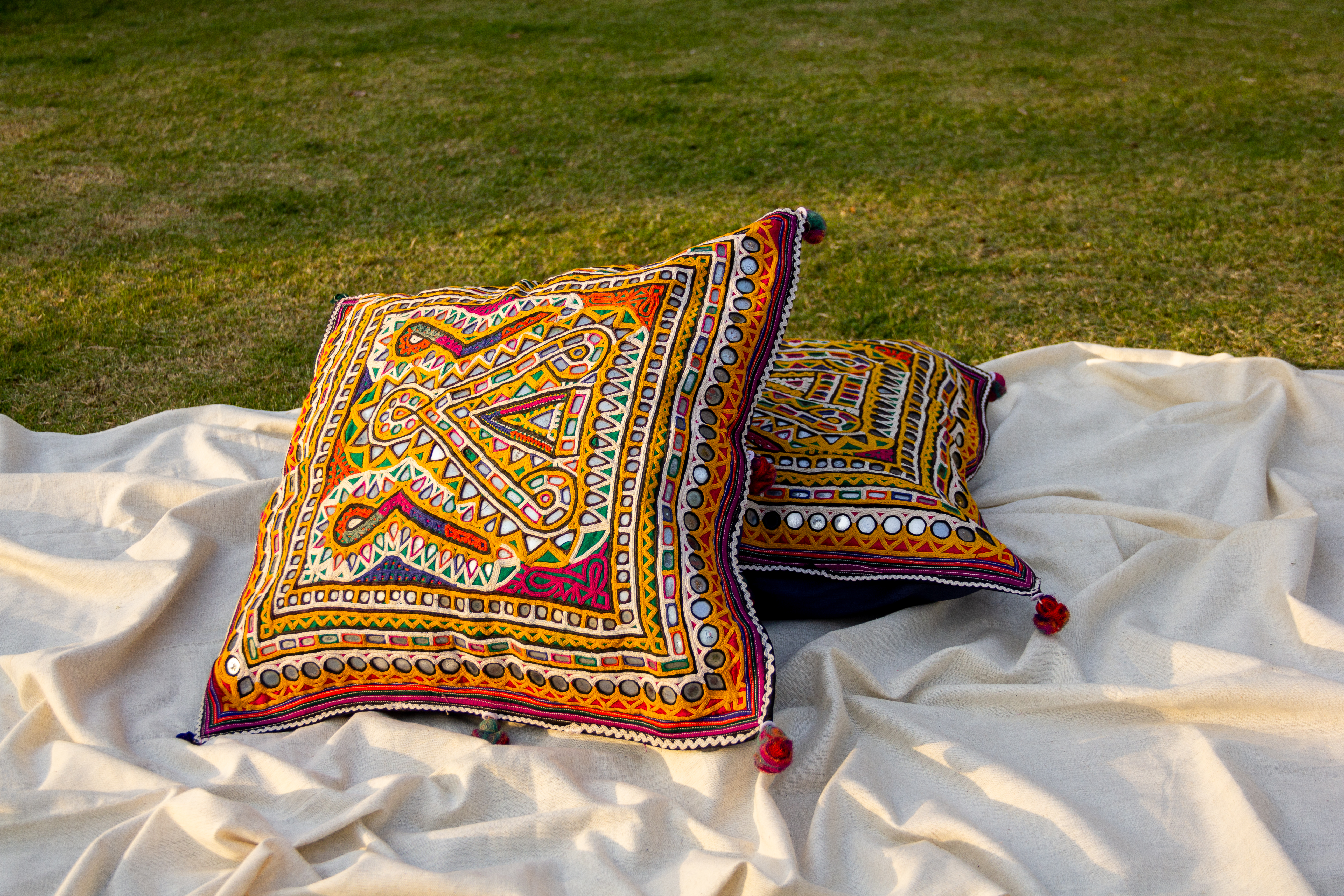 Tamak Cushion Cover 