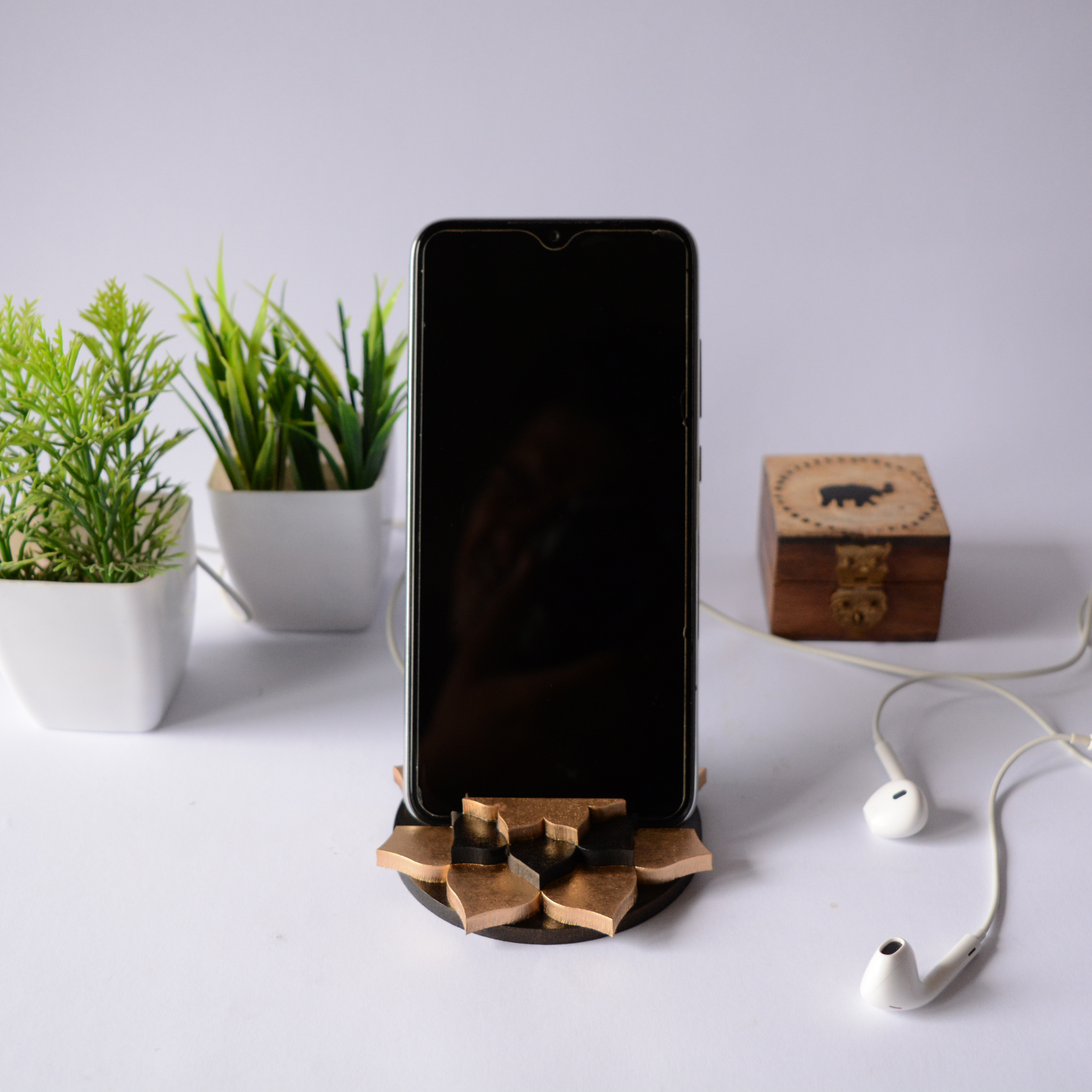 natural and artistic